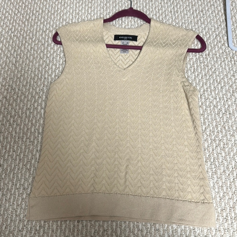 Trendy sweater vest